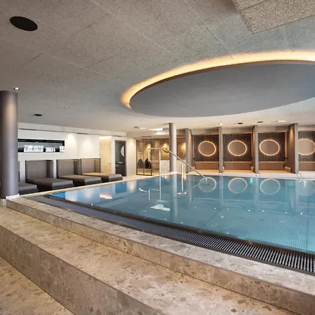 Aparthotel Familiaris - Family Apartments - Pools & Spa In Dolomites-2